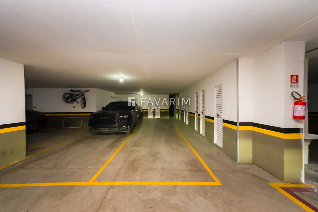 Furnished duplex apartment with an enclosed balcony — photo 10