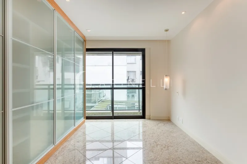 Apartamento de 3 quartos com varanda envidraçada, Ipanema — photo 16