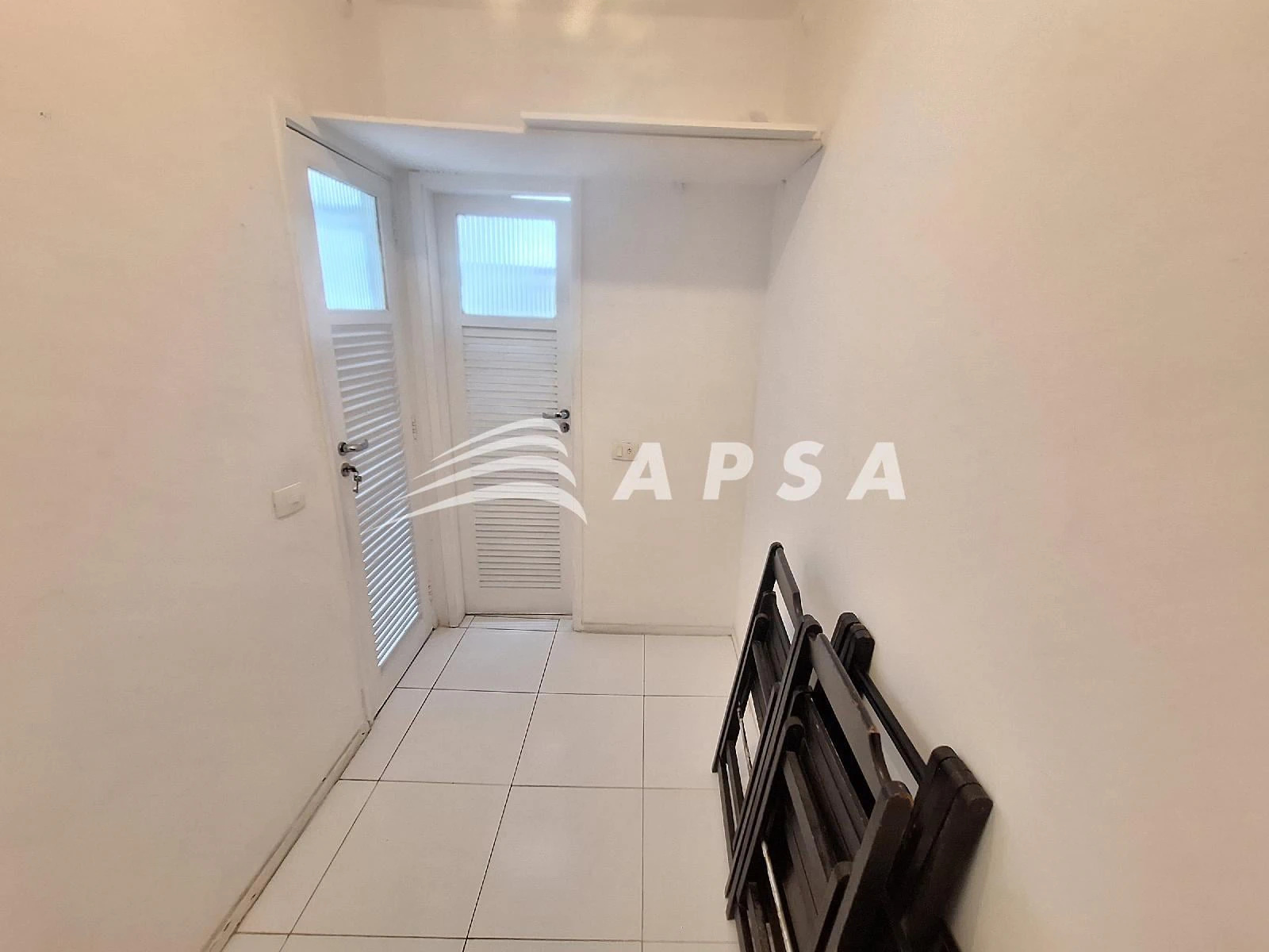 Квартира: 2 спальні, 1 з власною ванною кімнатою, 93 м² — photo 9