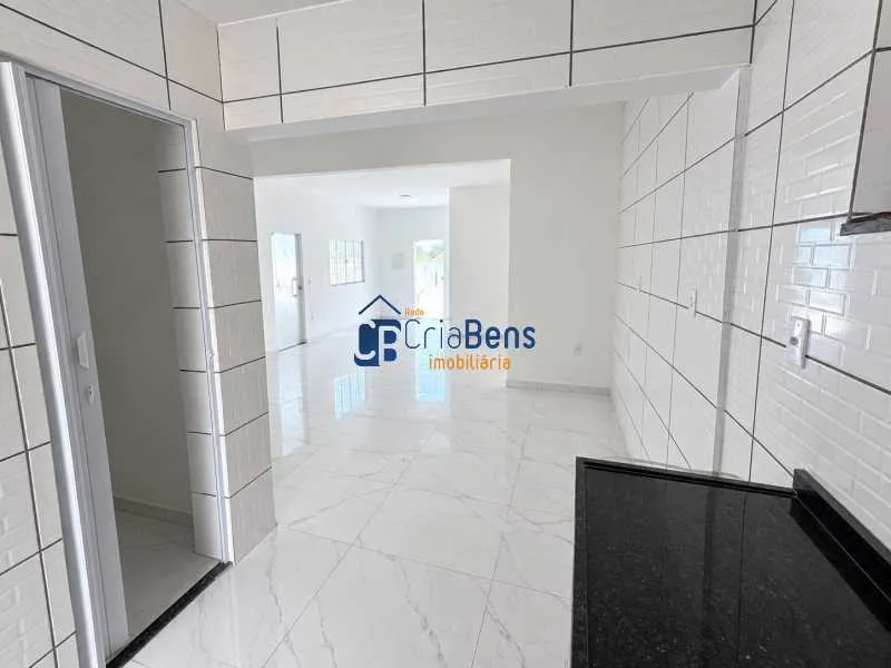 3-bedroom apartment, 1 with its own bathroom, 200 m² — photo 2