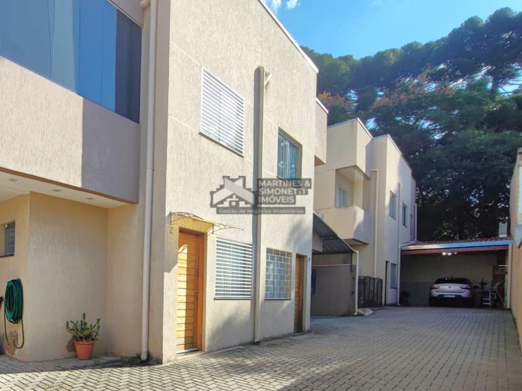 3-bedroom house with a walk-in closet in Curitiba — photo 11