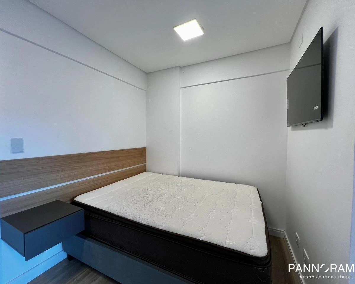 One-bedroom apartment with a washing machine in Curitiba — photo 2