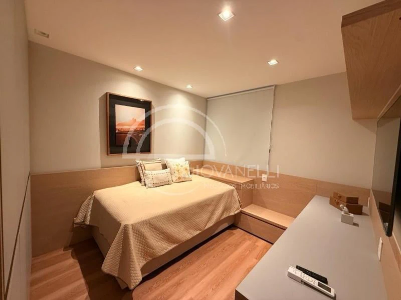 Furnished 3-bedroom apartment with 121 m² — photo 2