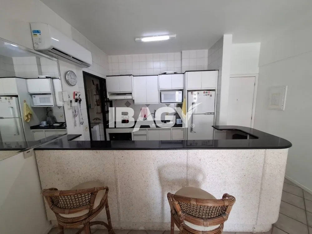 Apartamento mobiliado 2 dormitórios com suíte e 75 m² — photo 5