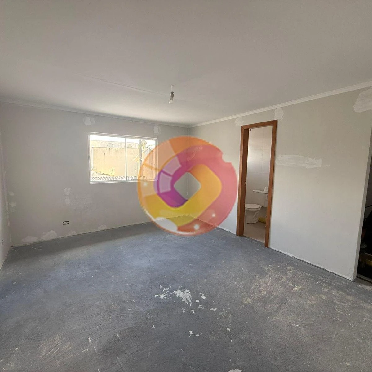 Casa tipo sobrado de 92 m² con 2 dormitorios y suite