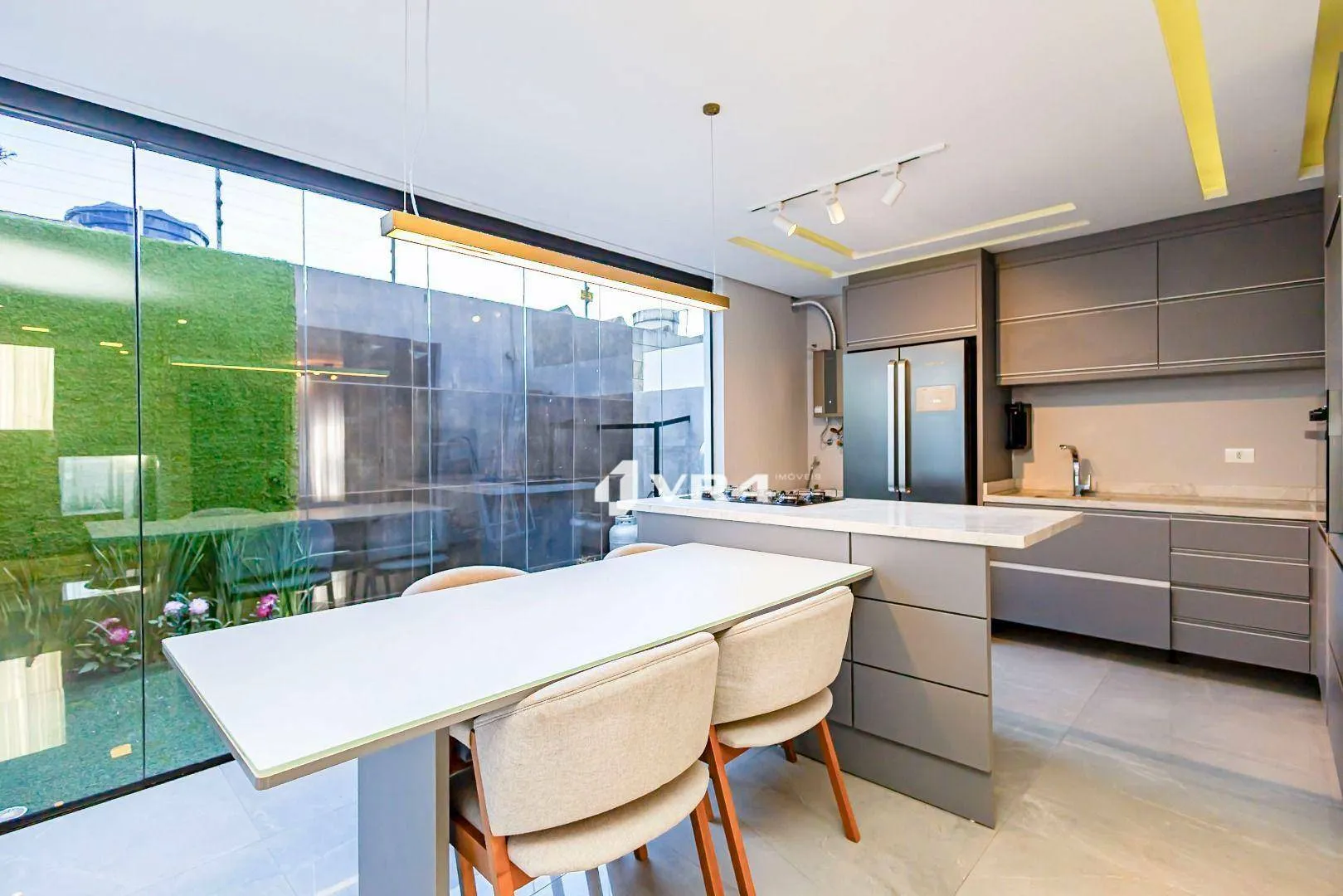 Furnished house with 3 bedrooms and an open kitchen — photo 6