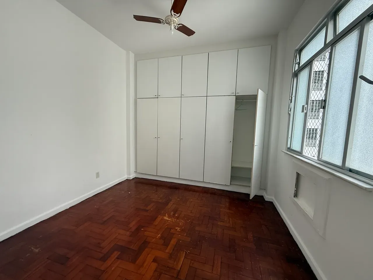 Apartamento com piso de madeira ou laminado, Tijuca — photo 2