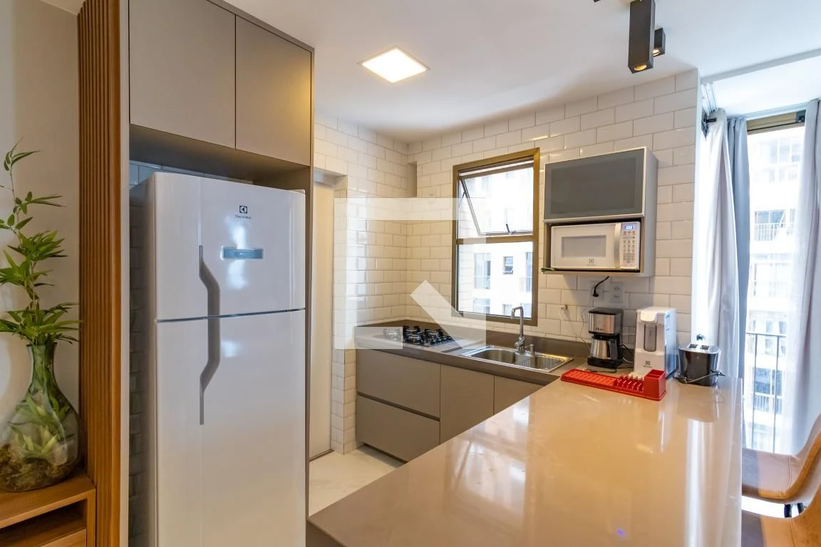 Apartamento mobiliado com 2 quartos e piscina no condomínio — photo 5