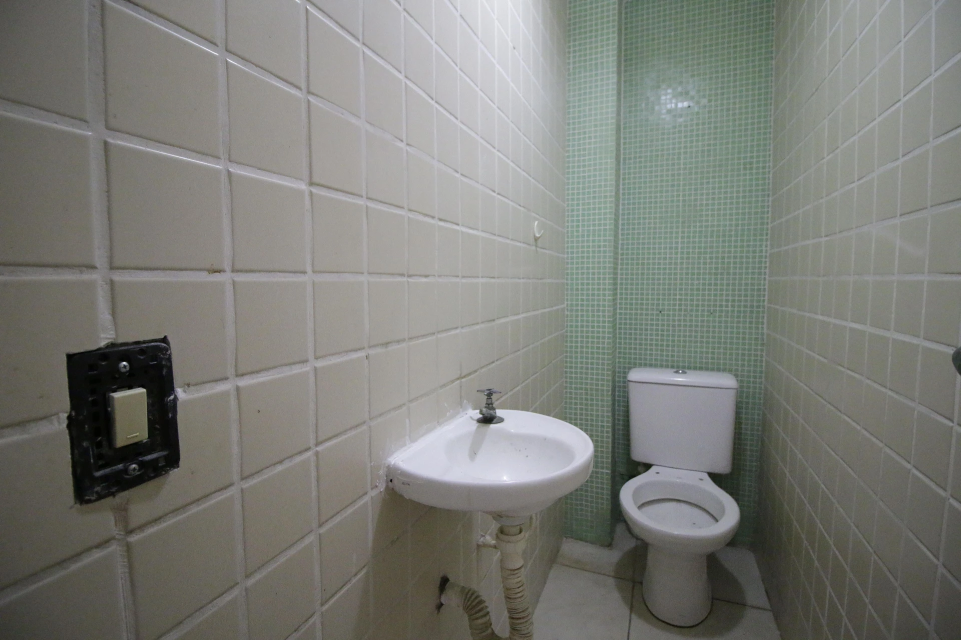 Casa sem mobília com 2 quartos e varanda — photo 34