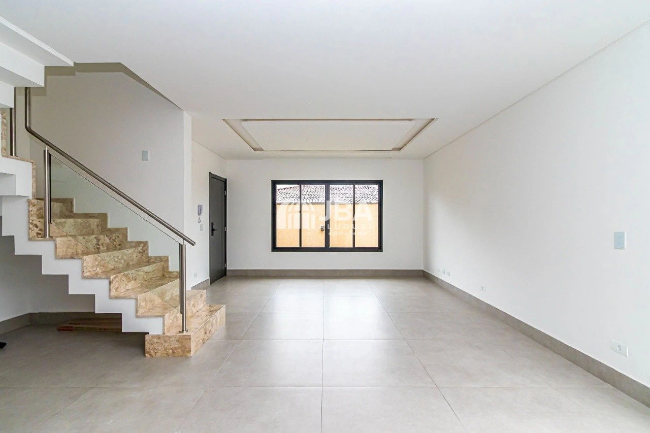 House with open-plan kitchen and 3 bedrooms plus suite — photo 9
