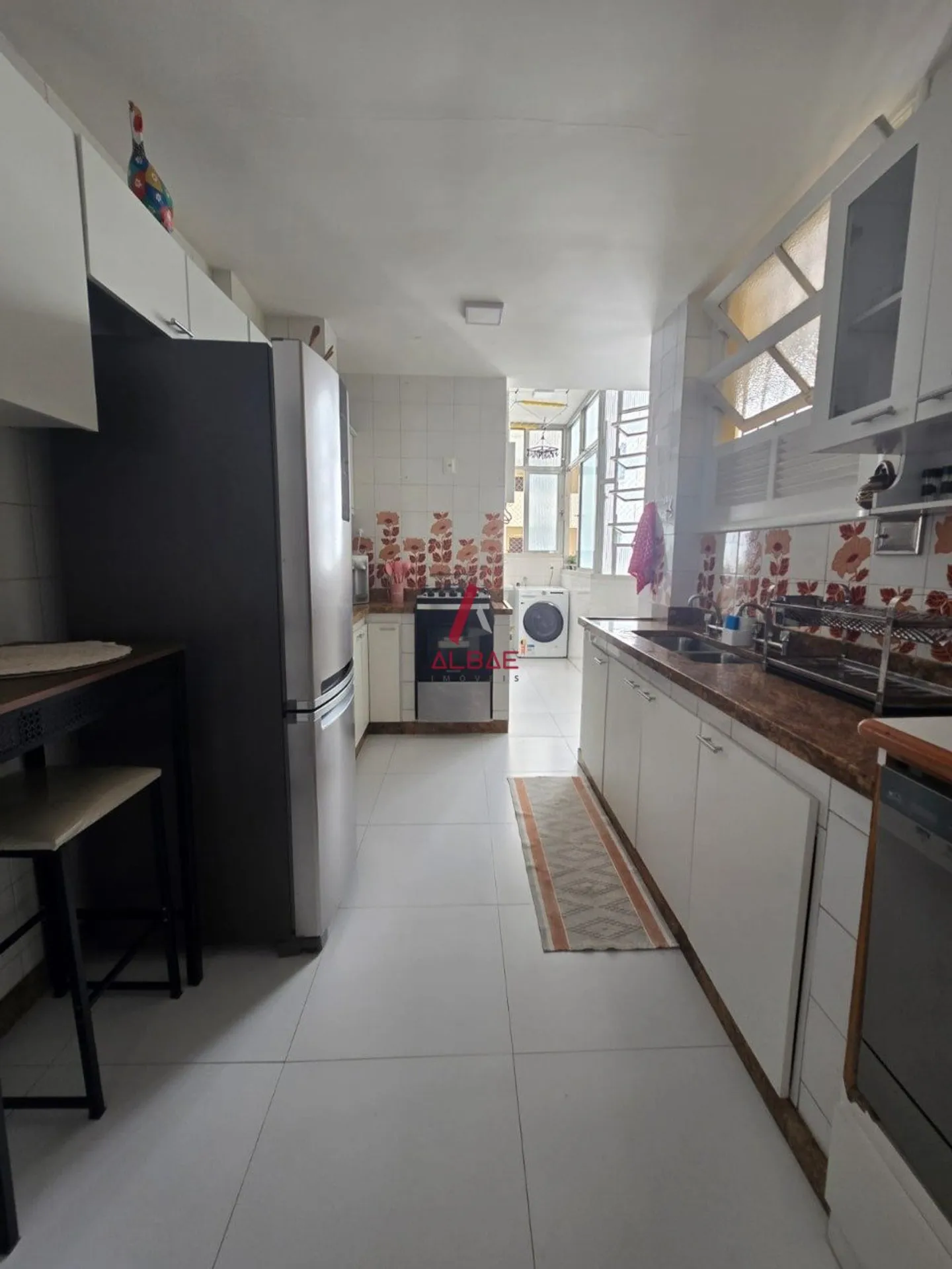2-bedroom apartment with balcony and a full set of 3 baths — photo 29