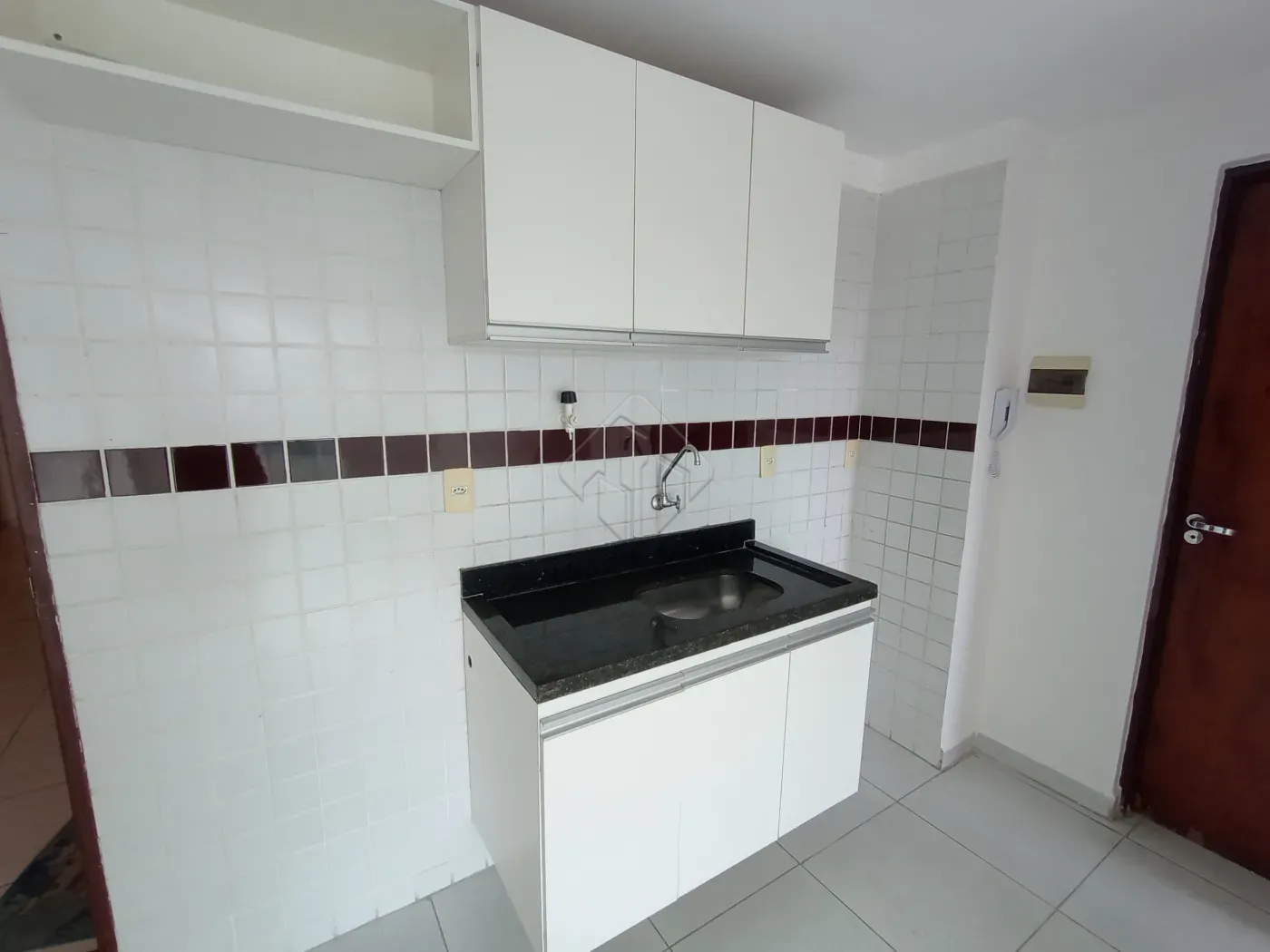 33 m² apartment with 1 bedroom, balcony and parking — photo 2