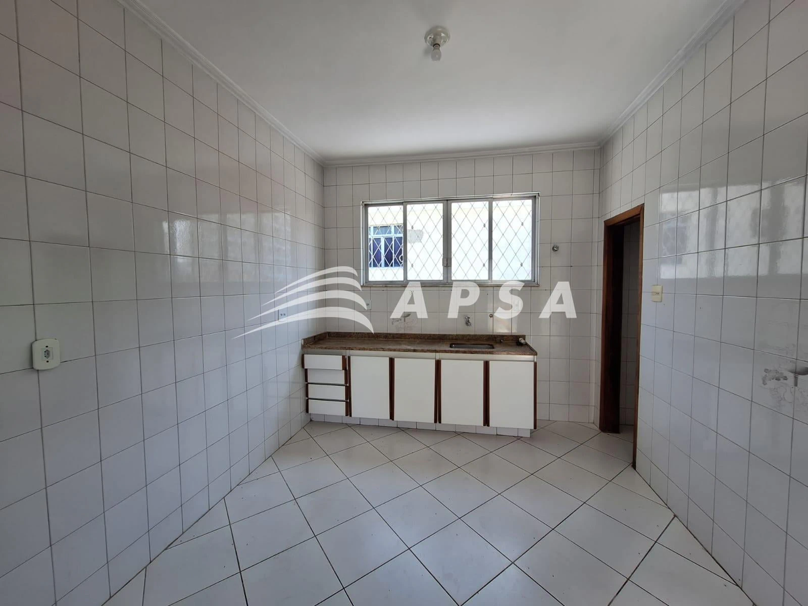 Home office in a 3-bedroom house, 155 m² — photo 8