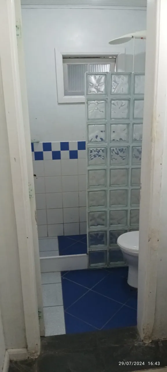 Bathtub in a 3-bedroom house, 100 m² — photo 5