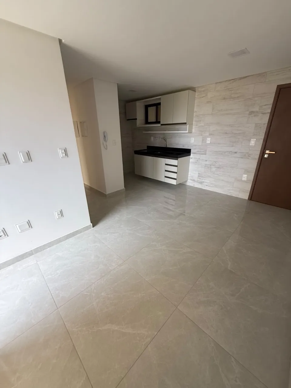 Пральна машина та 2 спальні: квартира 60 м²