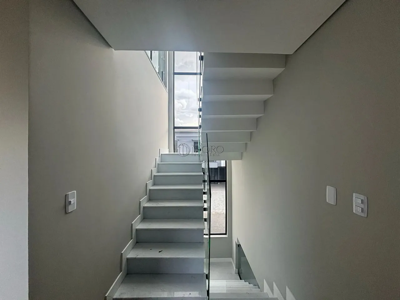 Будинок у кондомініумі з 3 спальнями та 243 м² — photo 18