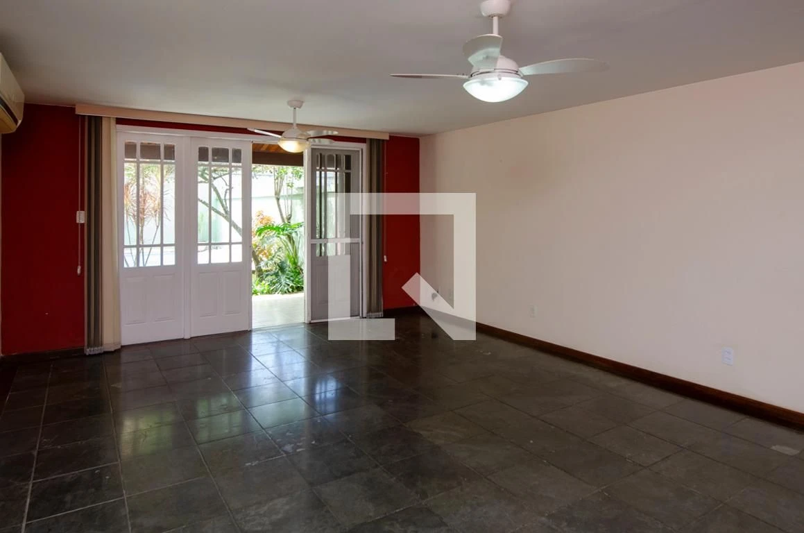 House for rent with 4 bedrooms, 4 baths and 3 parking spots — photo 7