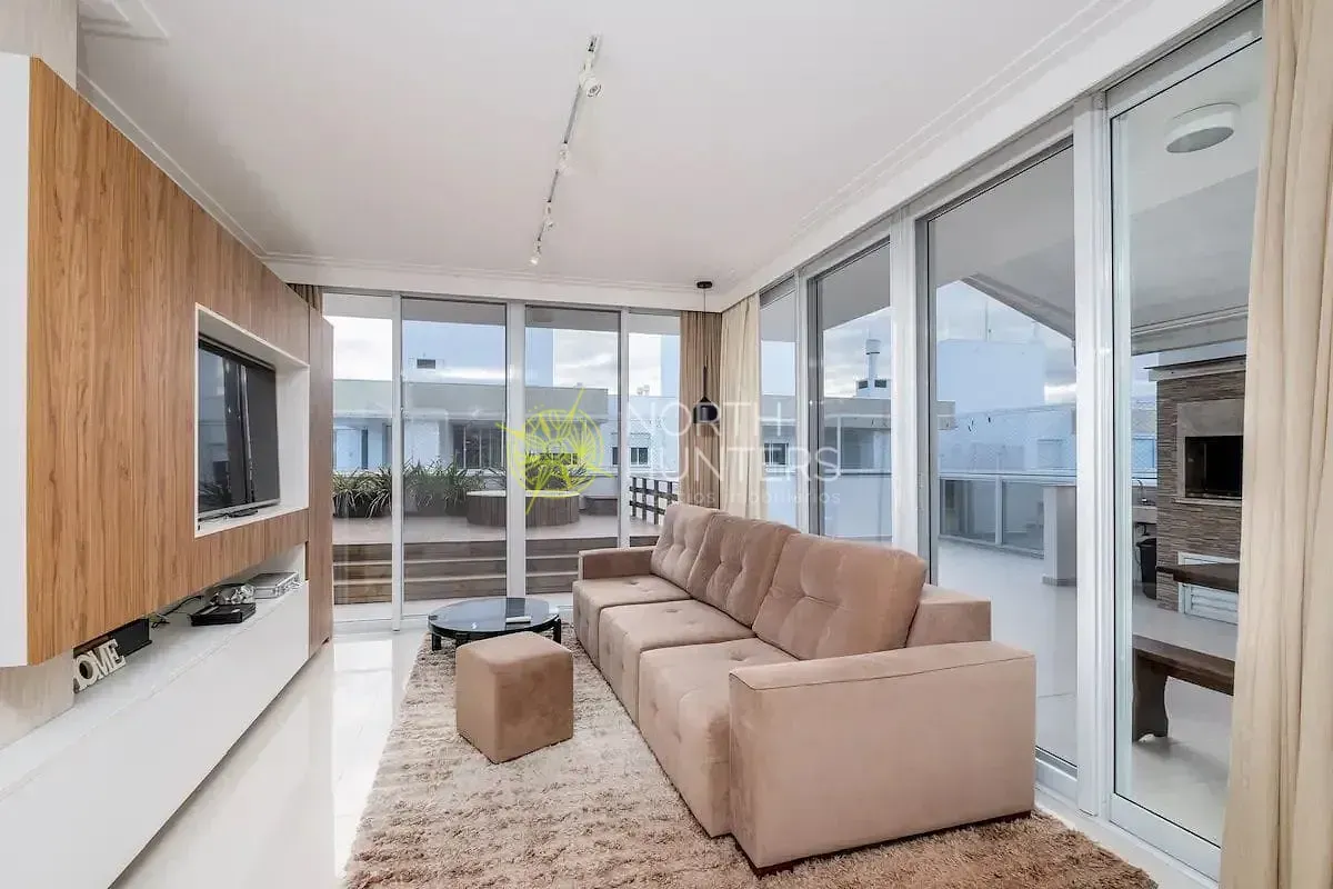 Apartamento amueblado con cocina abierta 299 m²