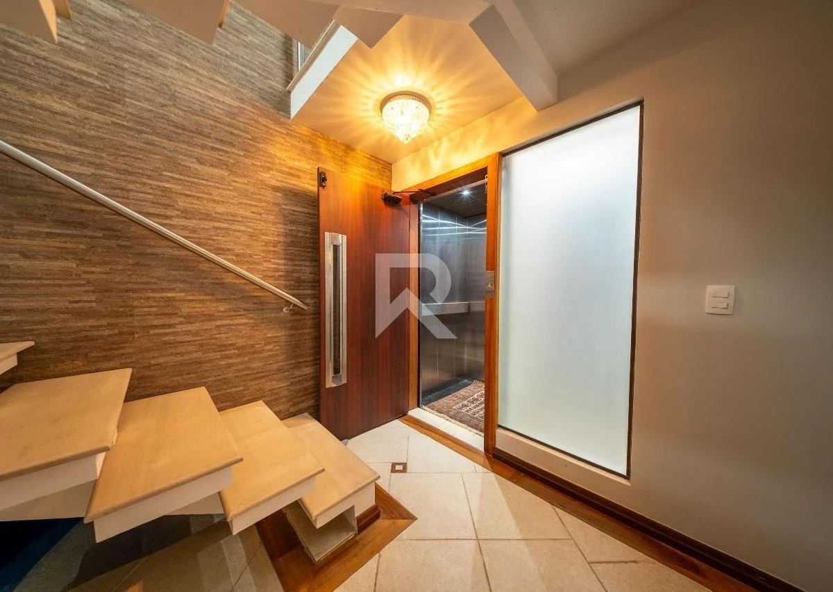 Furnished house, 247 m², with a home office — photo 46