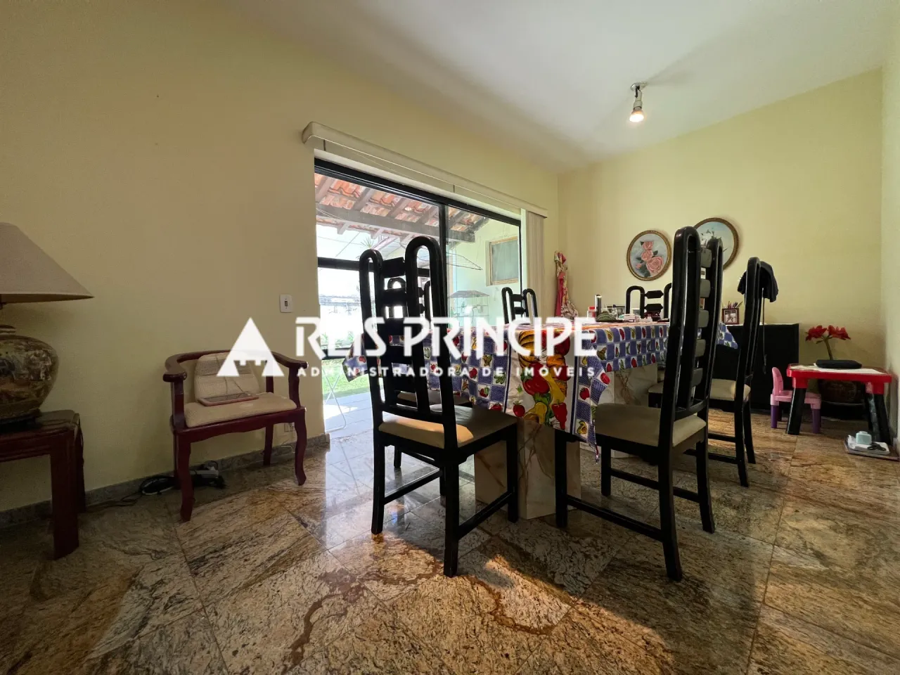 Casa com 5 quartos e 5 banheiros, 5 vagas de garagem — photo 5