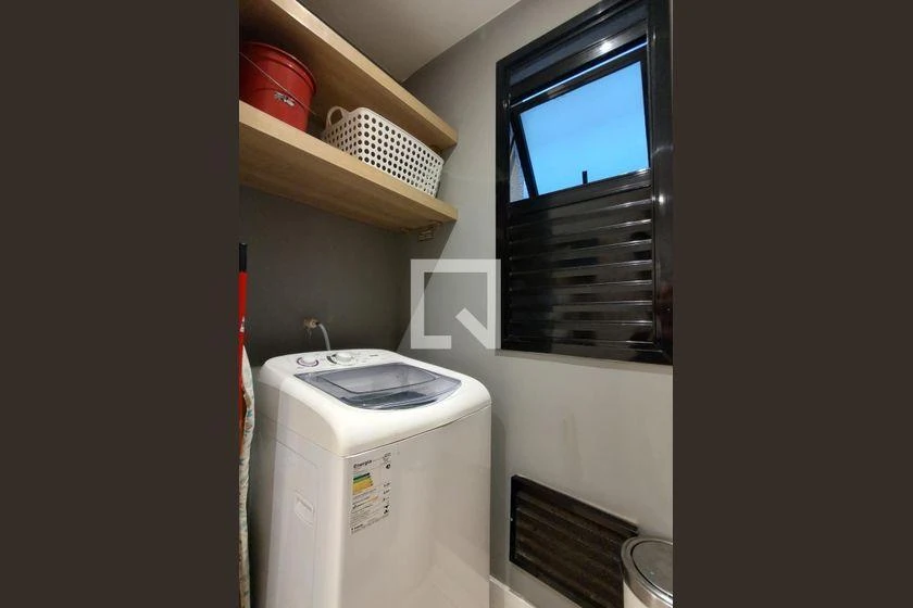 Apartamento mobiliado de 1 quarto com sacada — photo 2