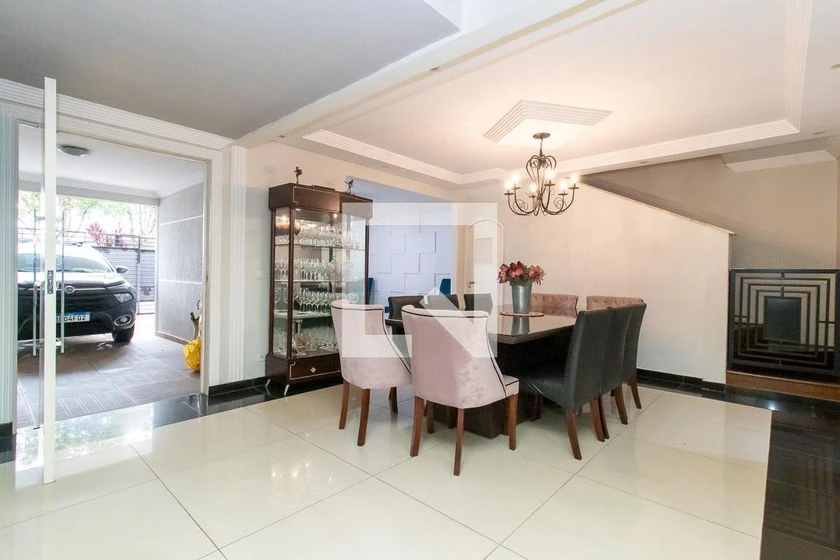 House with 3 bedrooms, 5 bathrooms and private garden — photo 2