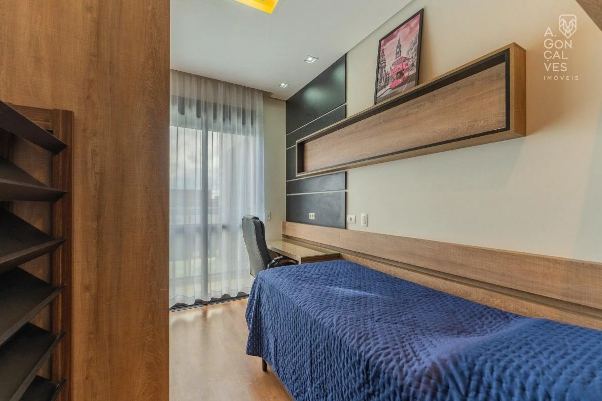 Furnished apartment, 150 m², with floor-to-ceiling windows — photo 24