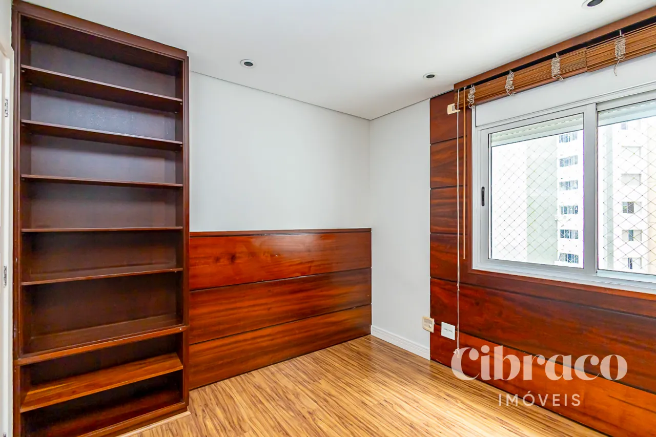 Apartamento de 3 dormitorios con 205 m² y balcón — photo 18