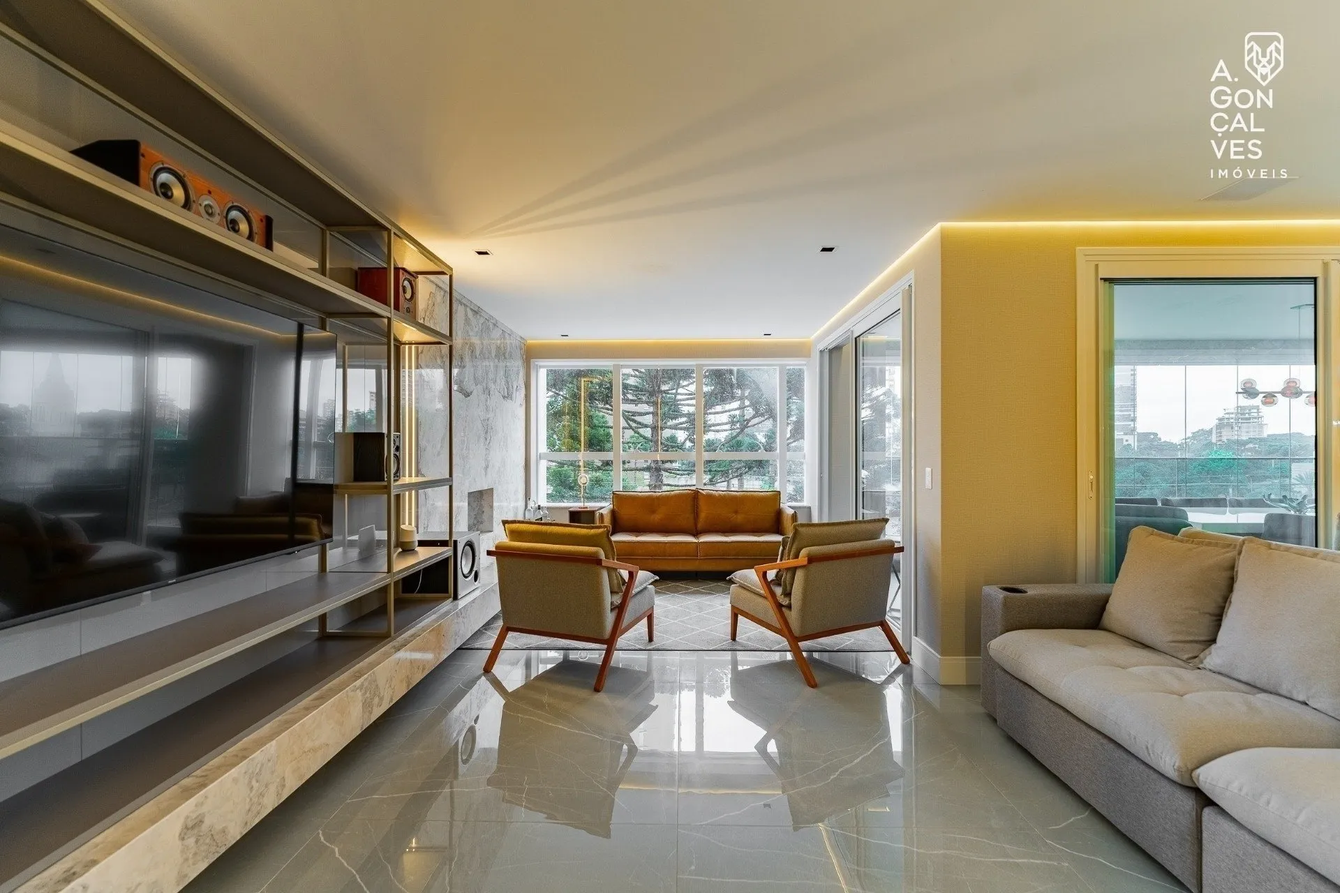 Мебльована квартира 260 м² з 4 спальнями з власними ваннами — photo 23
