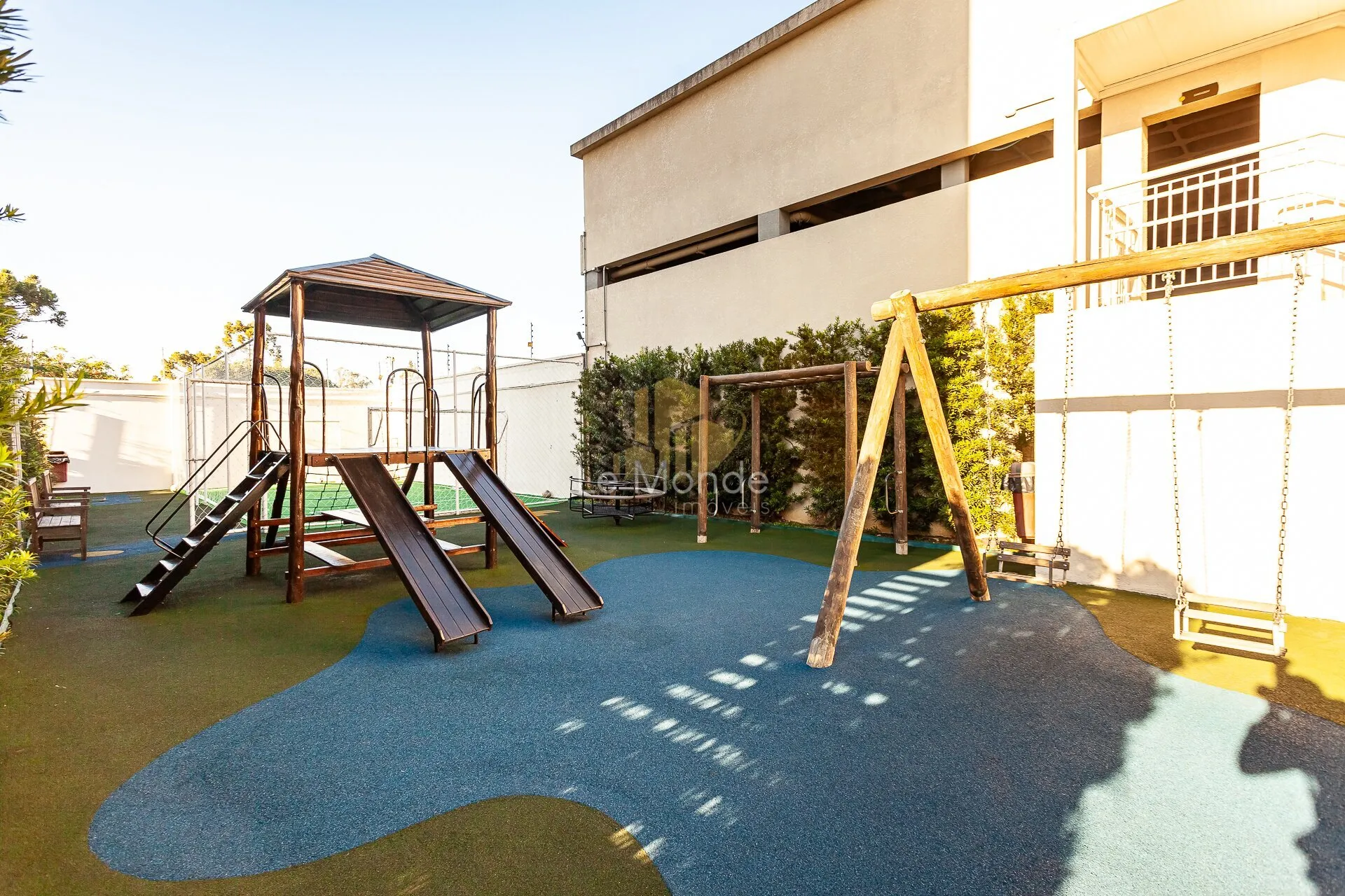 2-bedroom apartment with a balcony — photo 30
