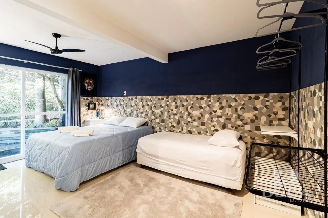 Casa amueblada con 4 dormitorios y cocina abierta — photo 10