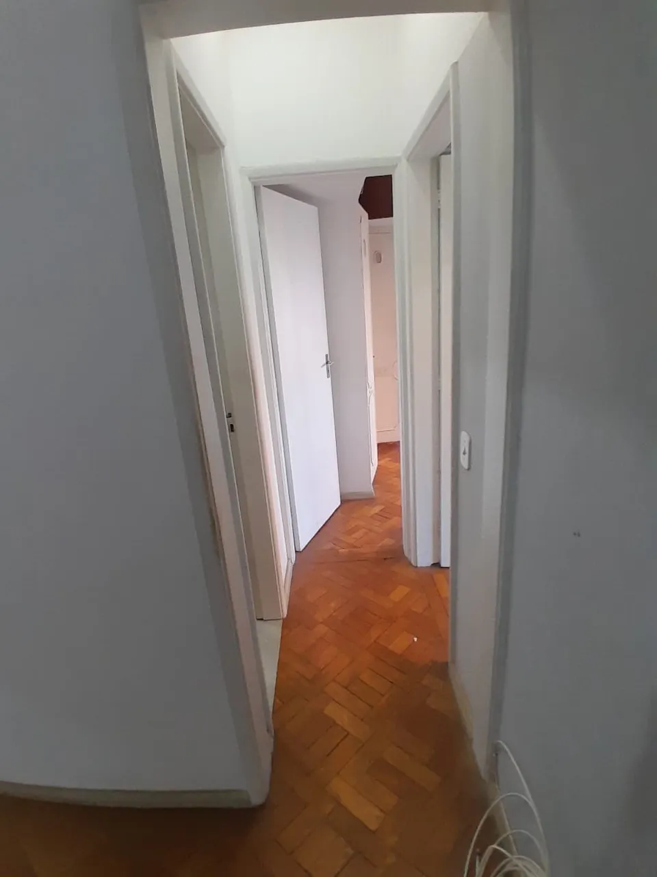 Unfurnished apartment with 2 bedrooms and 1 bathroom — photo 18