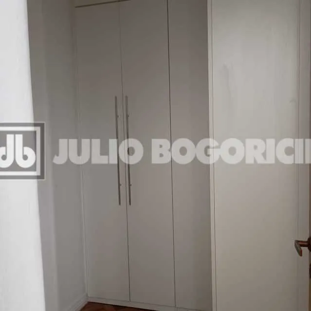 Floor-to-ceiling windows in a 2-bedroom apartment, 80 m² — photo 25