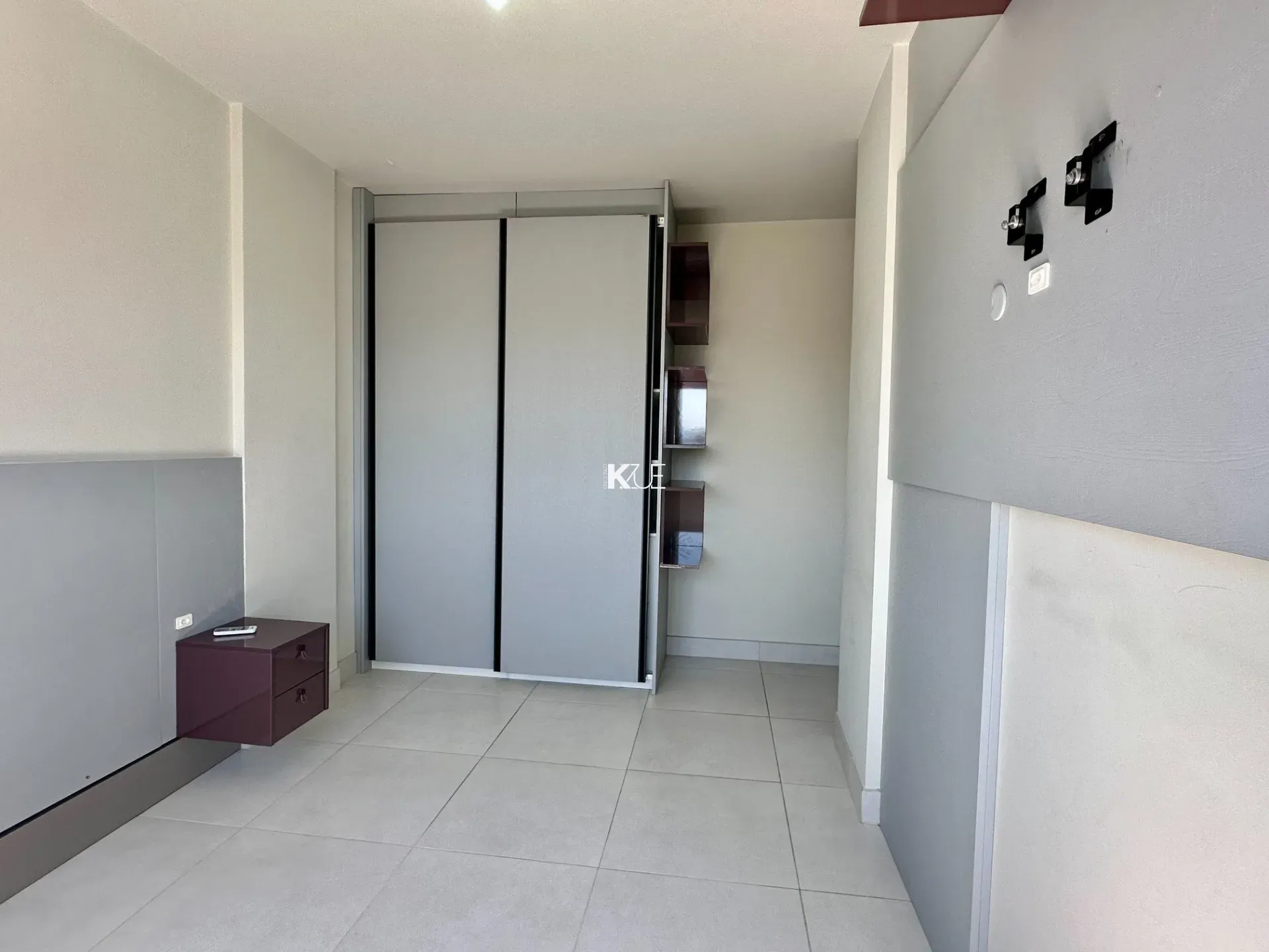 Furnished apartment, 111 m², with a water view — photo 9