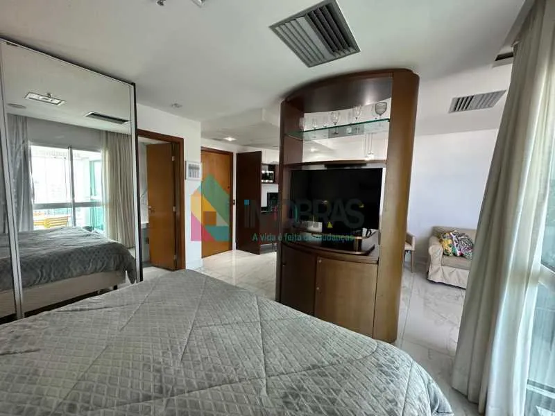 Furnished 1-bedroom apartment with balcony and parking — photo 2