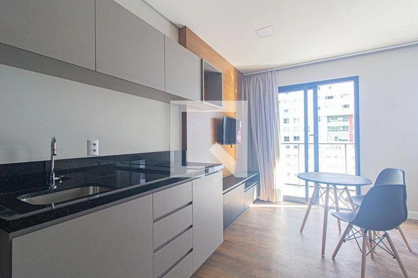 Furnished studio with 1 bedroom and open-plan kitchen — photo 15