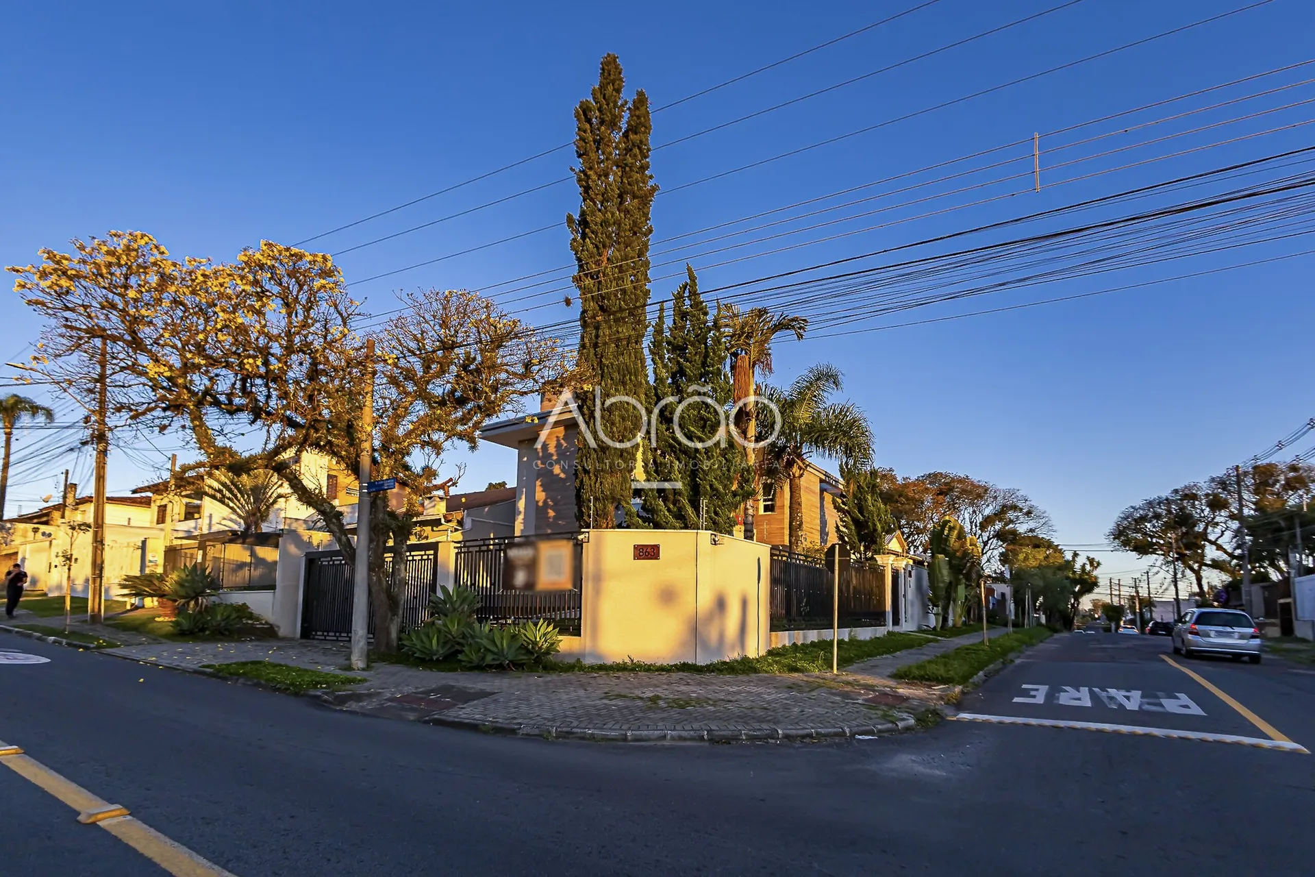 Unfurnished house with 4 en-suite bedrooms and 6 baths 482 m²