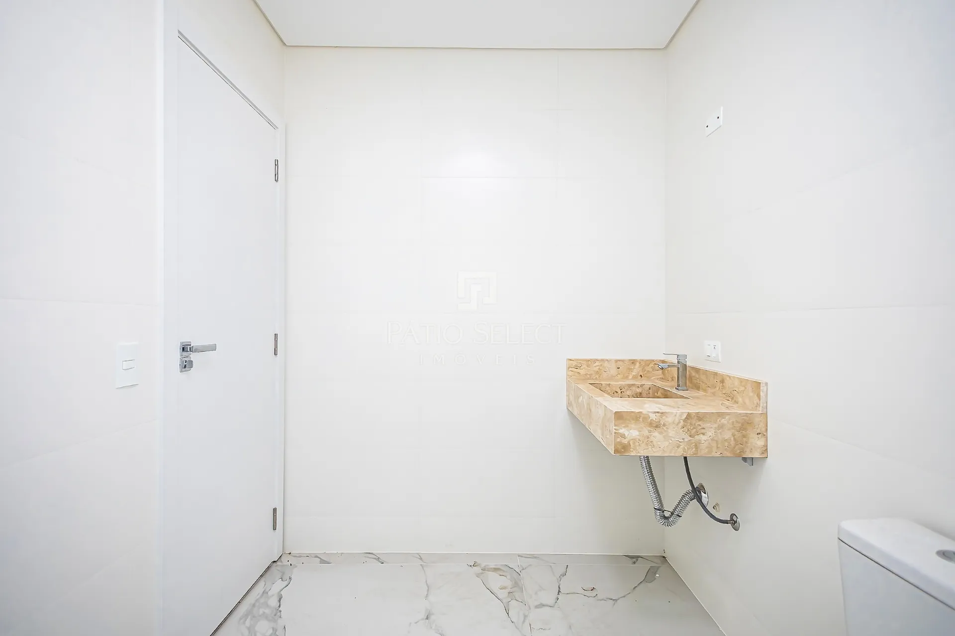Casa de 181 m² com varanda gourmet e closet — photo 34