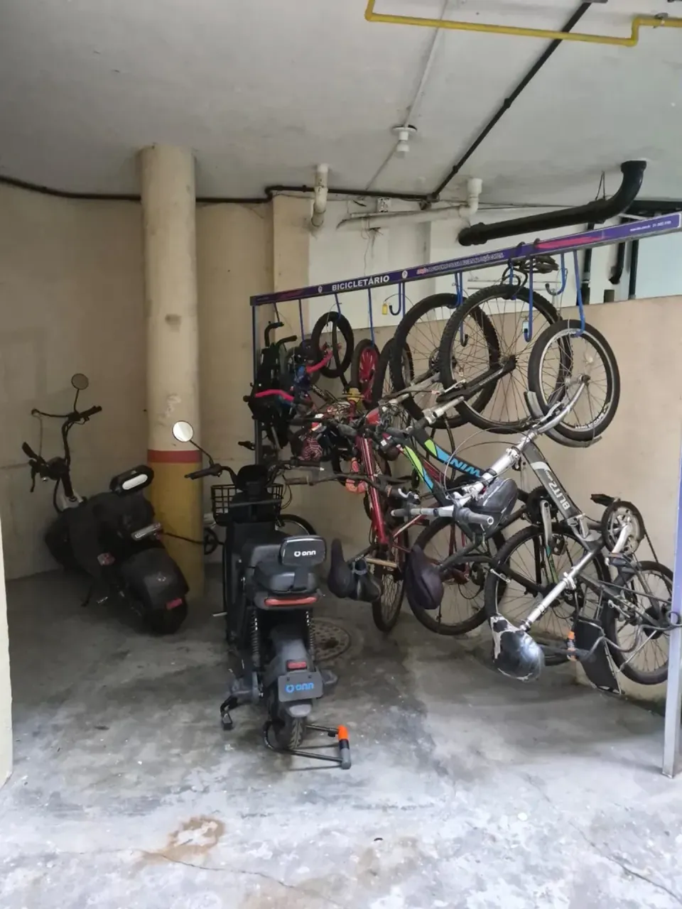 Apartamento de 1 quarto com vaga e armários — photo 7