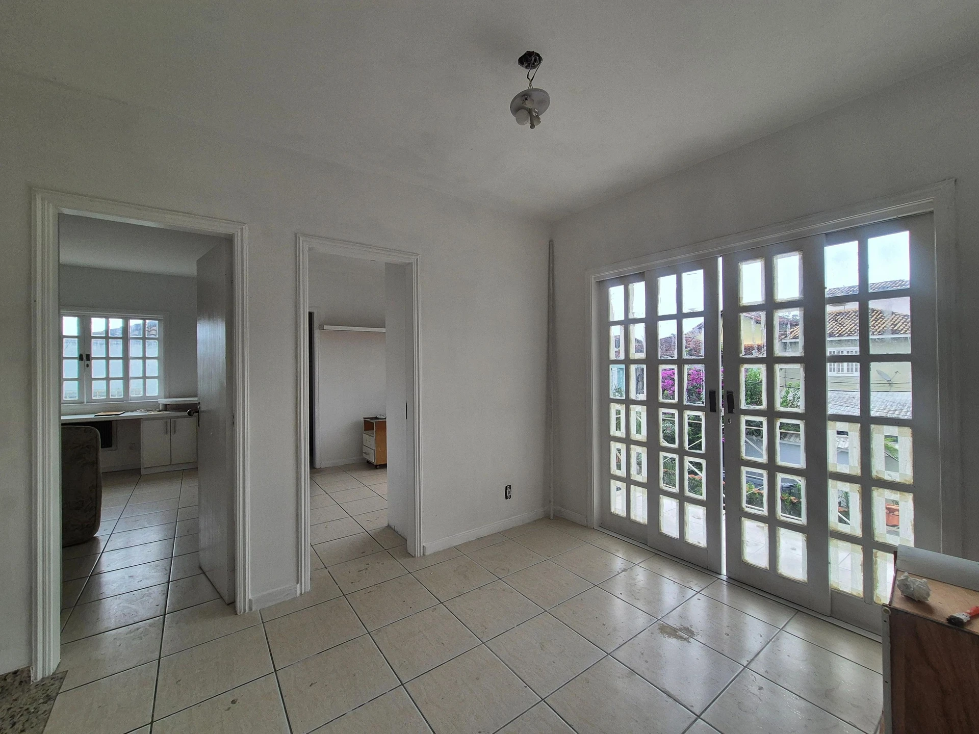 Casa sem mobília com 3 quartos e churrasqueira — photo 5