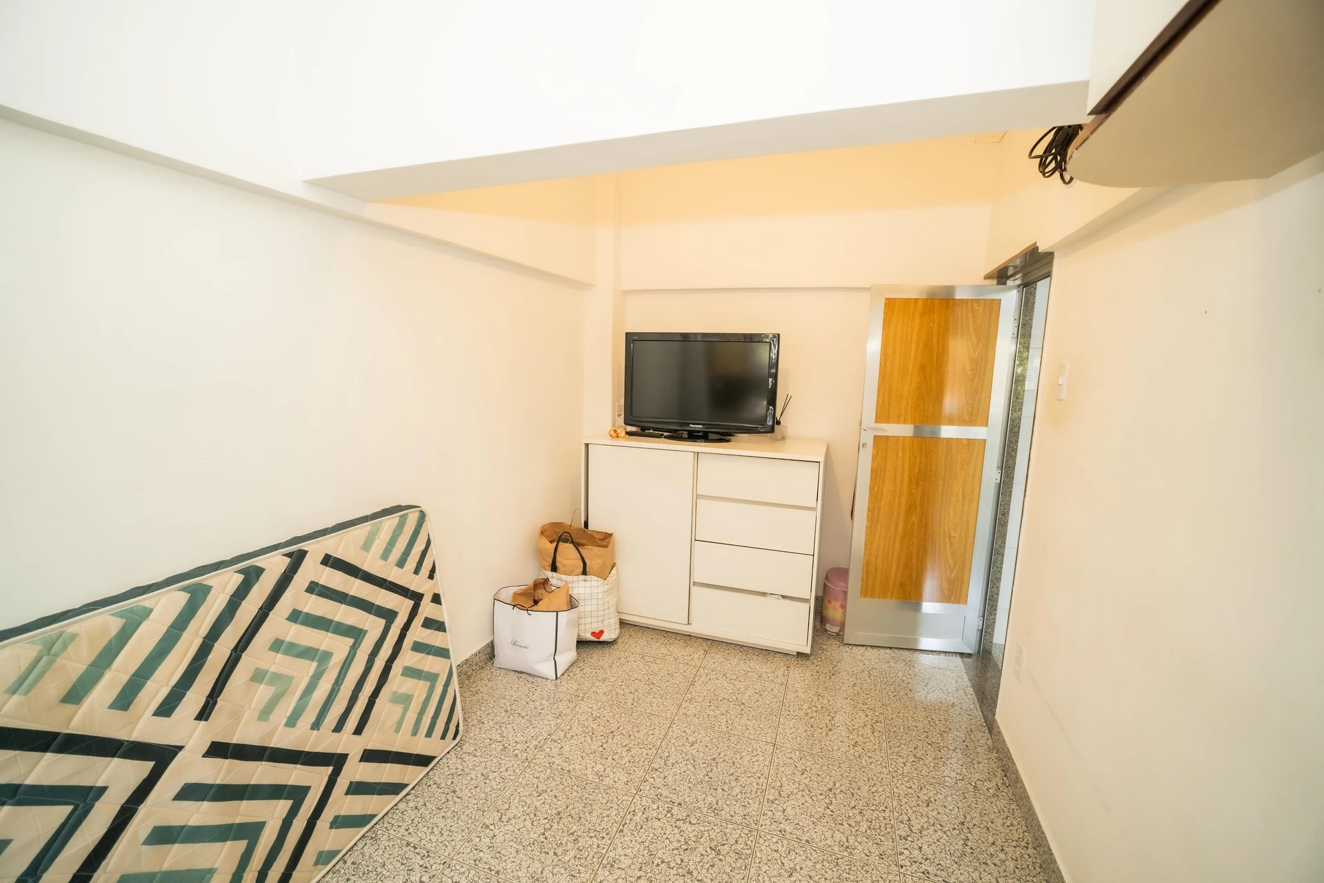 Furnished house, 449 m², with a jacuzzi — photo 57