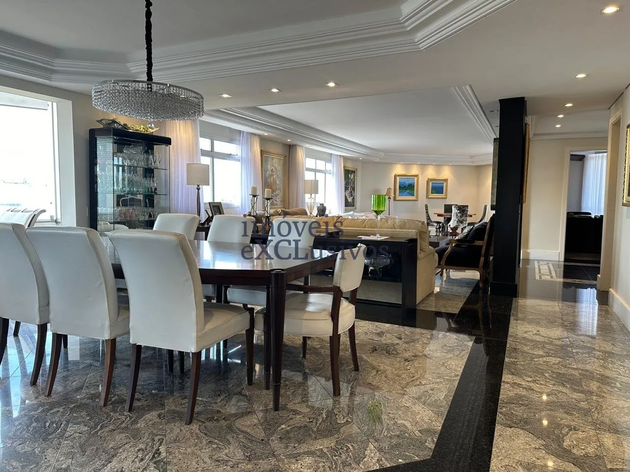 Furnished 4-bedroom apartment with 5 bathrooms — photo 6