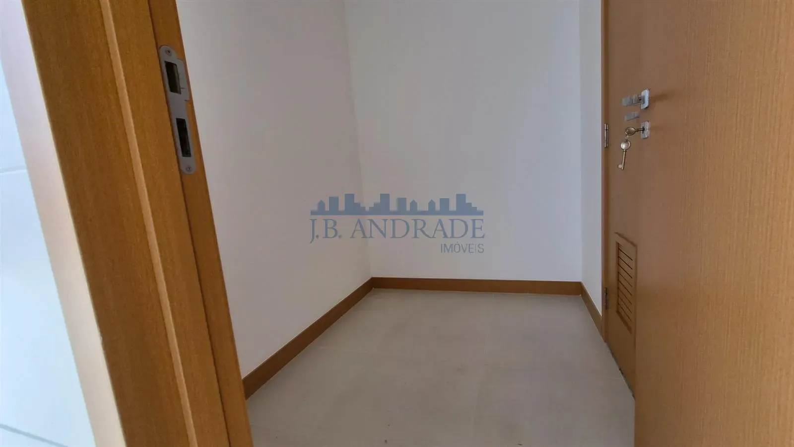 3-bedroom apartment with a private BBQ in Rio de Janeiro — photo 23