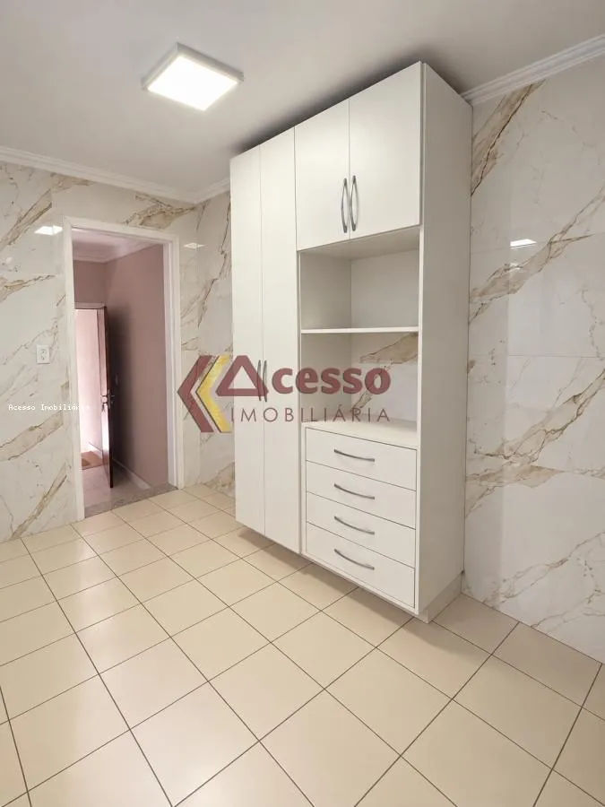 Casa de 300 m² e 2 quartos, Vila Valqueire — photo 22
