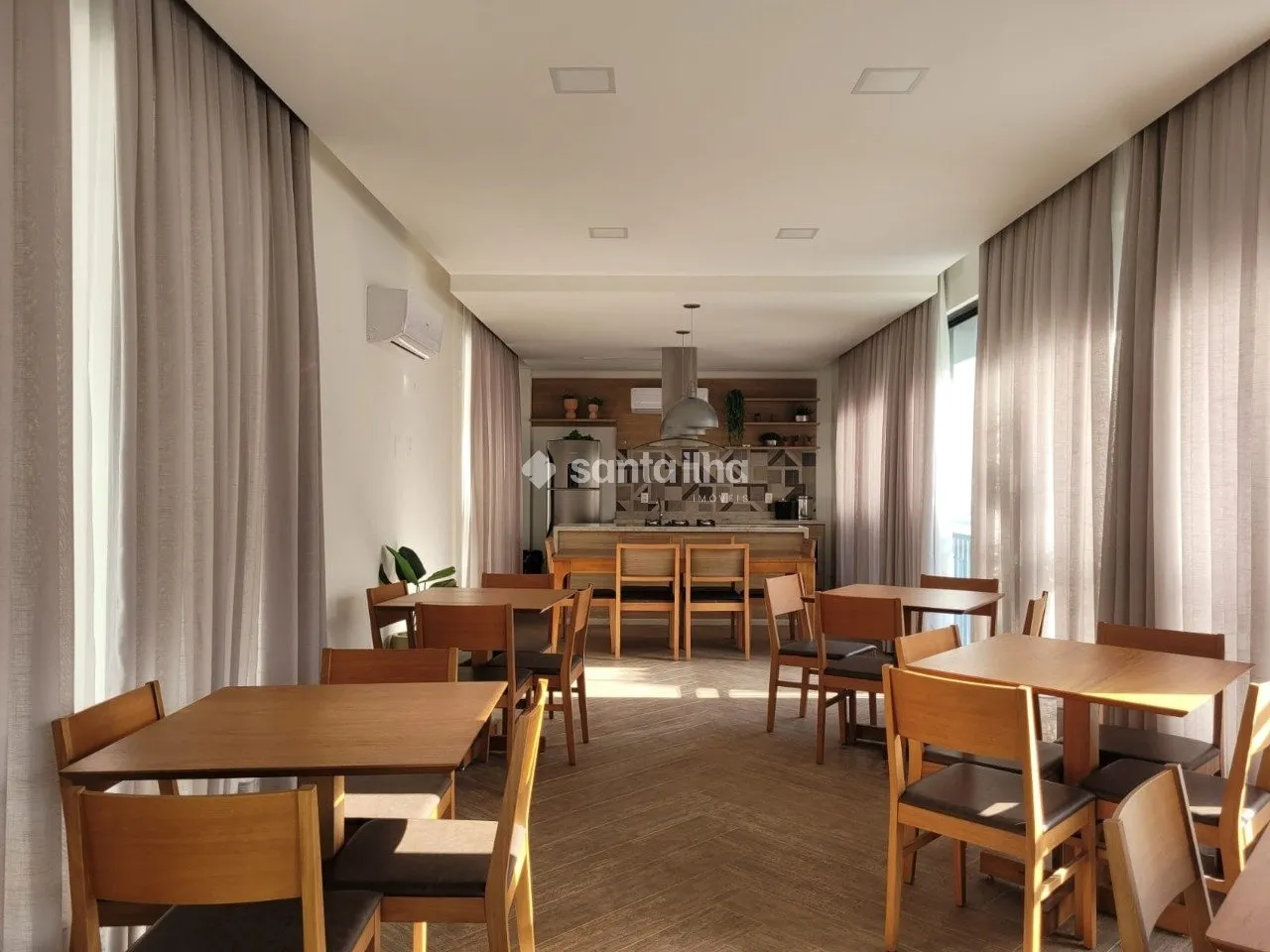 Furnished 1-bedroom apartment with balcony BBQ grill — photo 4