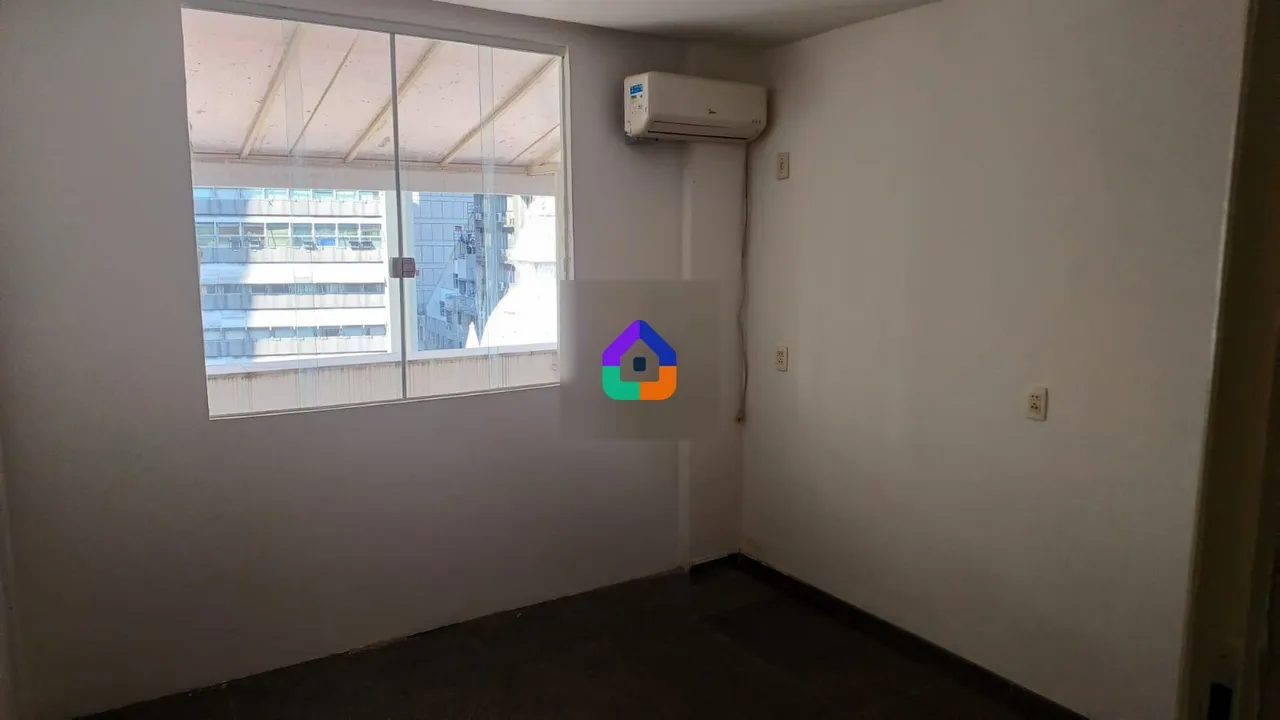 Duplex penthouse with 5 bedrooms and balcony — photo 11