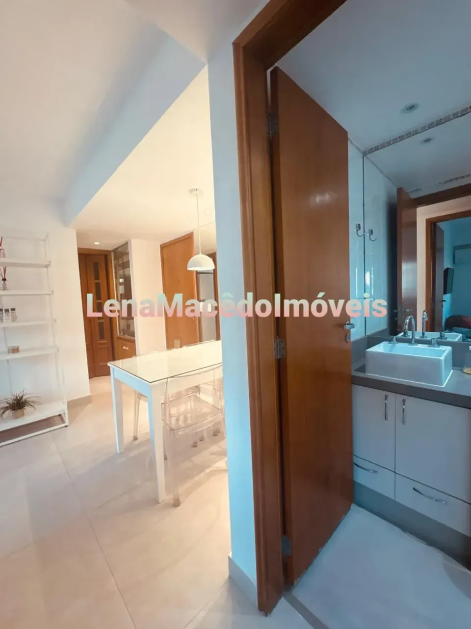 70 m² apartment with 2 bedrooms and a balcony — photo 4