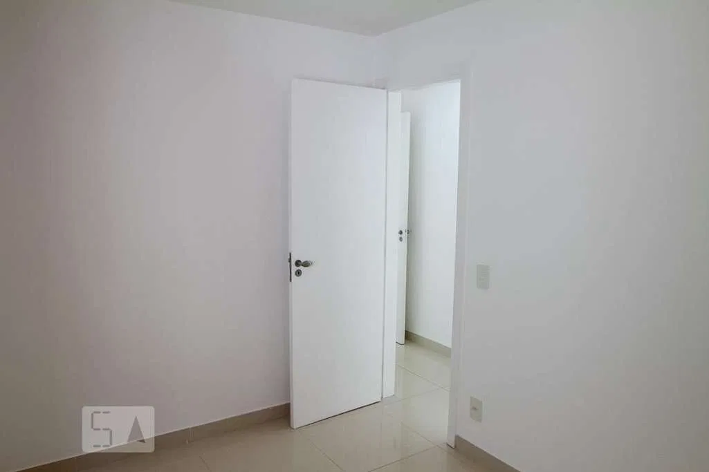3-bedroom apartment, 1 with its own bathroom, 188 m² — photo 15