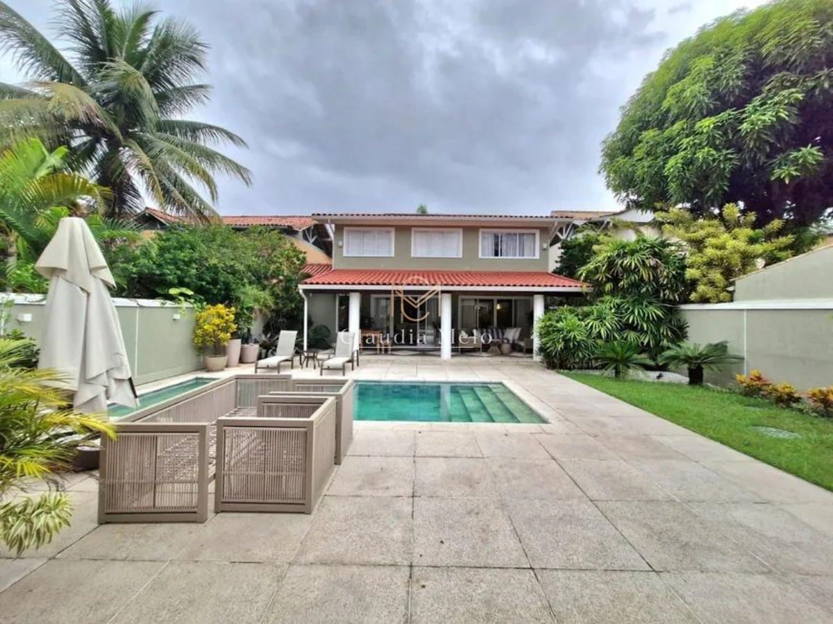 Casa para alugar com 4 quartos e 6 banheiros, 500 m² — photo 9