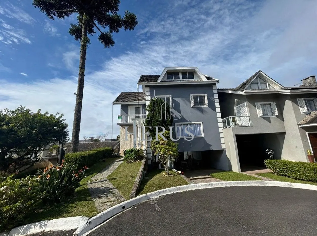 House with 4 bedrooms and 3 en-suite baths, 325 m² — photo 5